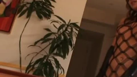 Trans Khloe Hart wird in den Arsch gefickt