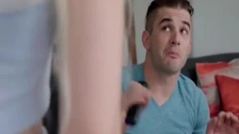 Stiefschwester und Stiefbruder können sich bis jetzt nicht verstehen