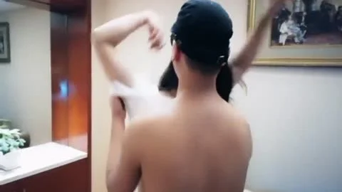 【TSmilan】 黑丝伪娘米兰 - Chinesischer Ladyboy Milan in Strumpfhosen