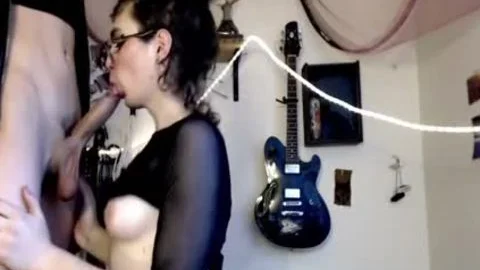 Amateure Mädchen glücklich vor der Webcam