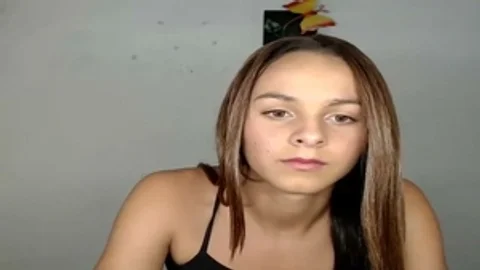 OMG – sie ist so jung und unartig!!!
