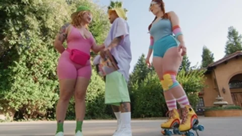 Oopsie!: Rubia y peliroja comparten su diversión de rimming