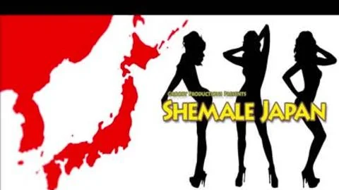 schmieriger T-Girl-Ladyboy in enger Unterwäsche geblasen