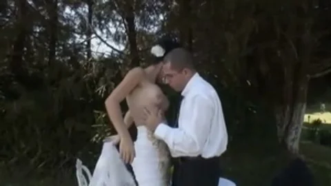 Wütendes Knallen nach der Hochzeit