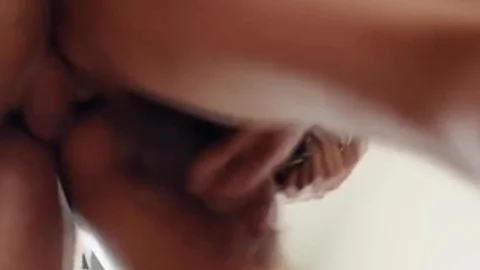 Geile TGirl Stiefmutter bekommt ihr Arschloch von ihrem Stiefsohn gefickt