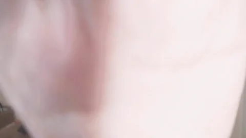 Du hast nach einem Pinkelvideo gefragt, also hier ist es!