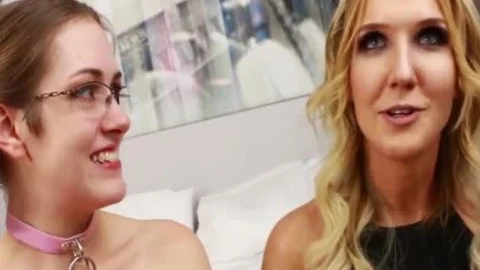 TS Vixen Kayleigh Coxx penetriert nerdige Stieftochter