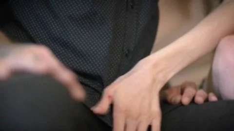 Große zierliche Tittendame Ladyboy Master-Hure, die von hinten gefickte wird